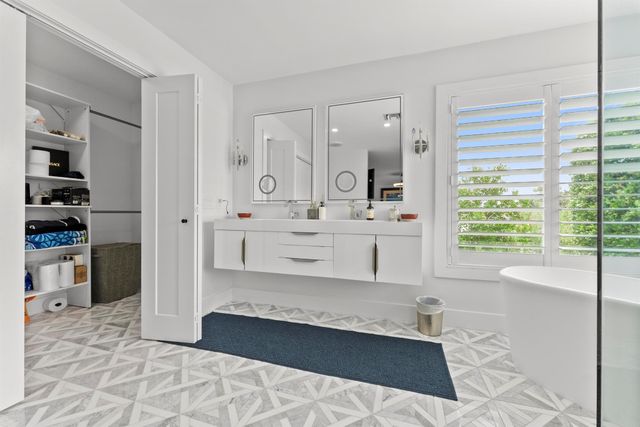 802 Andrews Avenue, Delray Beach, FL 33483