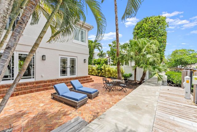 802 Andrews Avenue, Delray Beach, FL 33483