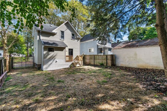 442 Matthews Street, Akron, OH 44306