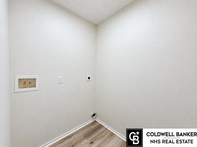 4110 N 147th Street, Omaha, NE 68116