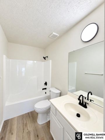 4110 N 147th Street, Omaha, NE 68116