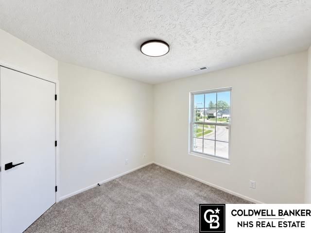 4110 N 147th Street, Omaha, NE 68116