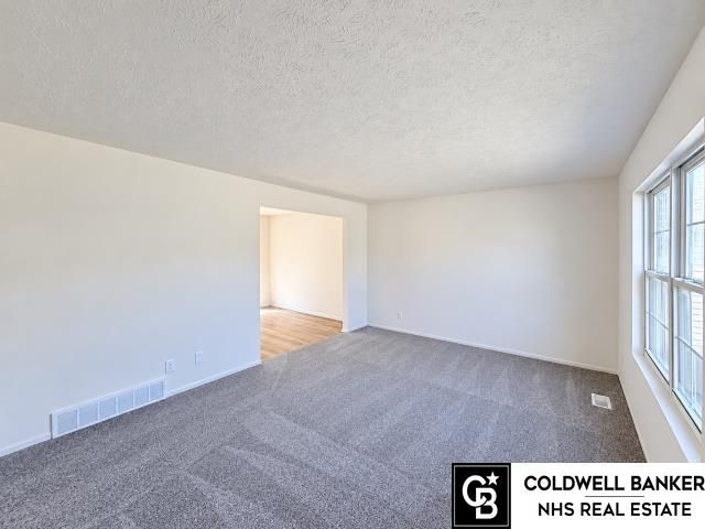 4110 N 147th Street, Omaha, NE 68116