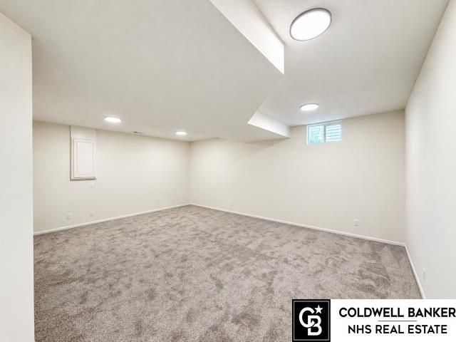 4110 N 147th Street, Omaha, NE 68116