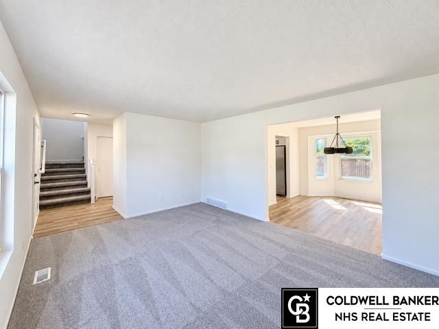4110 N 147th Street, Omaha, NE 68116