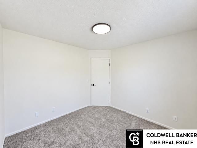 4110 N 147th Street, Omaha, NE 68116