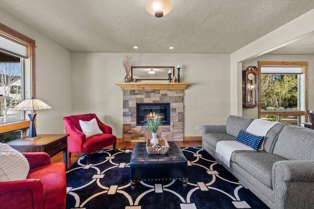 20177 Roper Lane, Bend, OR 97703