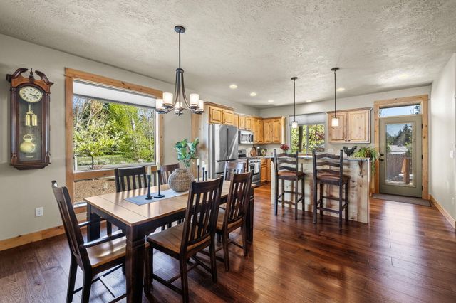 20177 Roper Lane, Bend, OR 97703