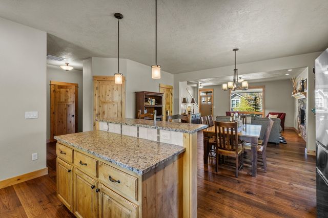 20177 Roper Lane, Bend, OR 97703