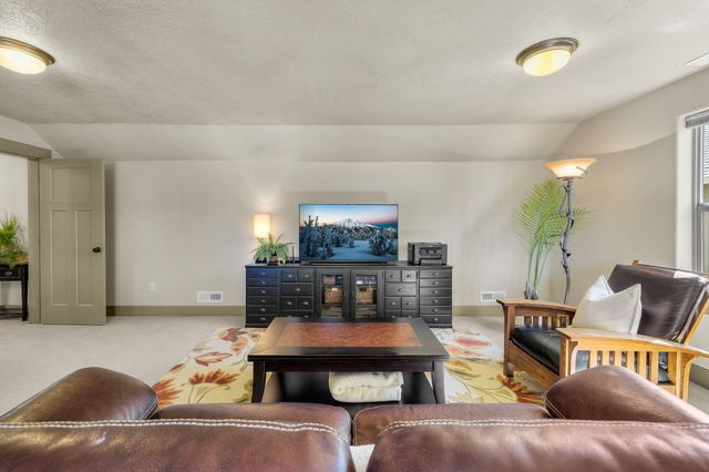 20177 Roper Lane, Bend, OR 97703