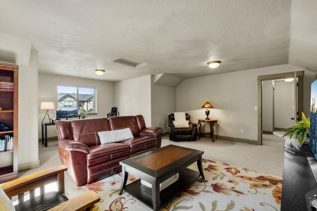 20177 Roper Lane, Bend, OR 97703