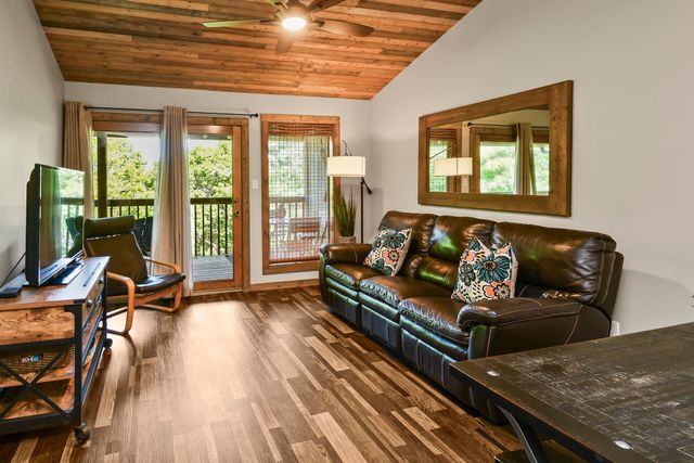 437 Notch Lane Building 16 Unit 9, Branson West, MO 65737