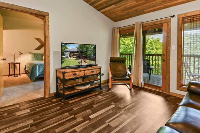 437 Notch Lane Building 16 Unit 9, Branson West, MO 65737