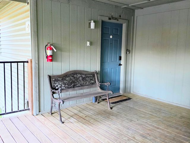 437 Notch Lane Building 16 Unit 9, Branson West, MO 65737