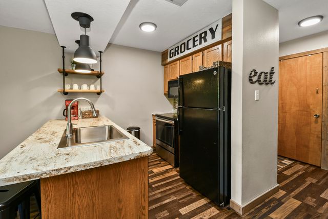437 Notch Lane Building 16 Unit 9, Branson West, MO 65737