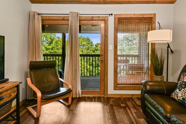 437 Notch Lane Building 16 Unit 9, Branson West, MO 65737