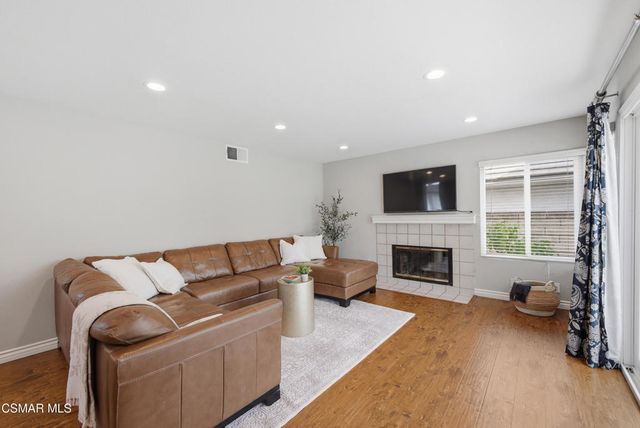 5377 Evanwood Avenue, Oak Park, CA 91377