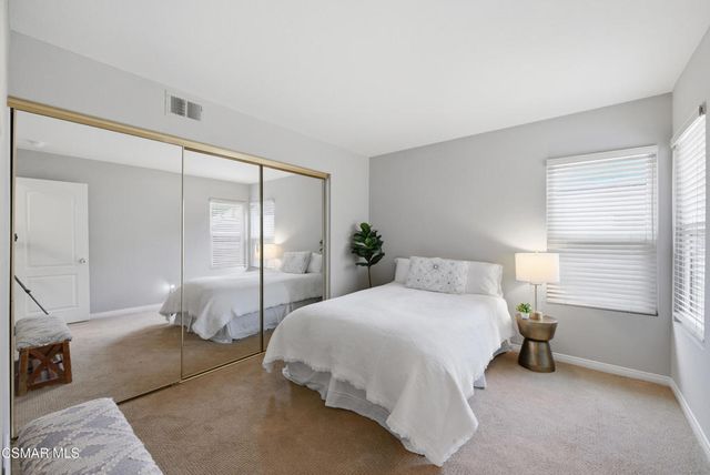 5377 Evanwood Avenue, Oak Park, CA 91377