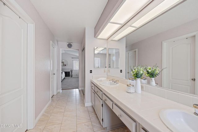 5377 Evanwood Avenue, Oak Park, CA 91377