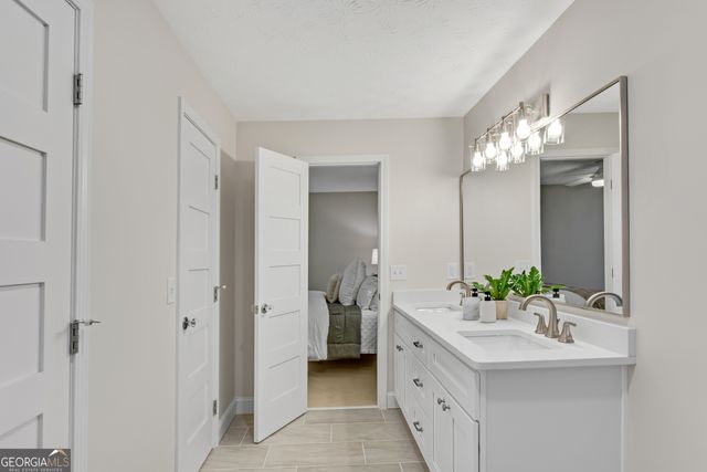 126 East Lake Drive, Roswell, GA 30075