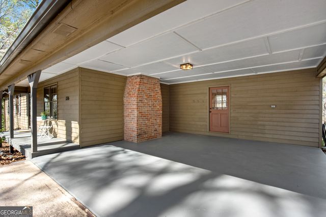 126 East Lake Drive, Roswell, GA 30075