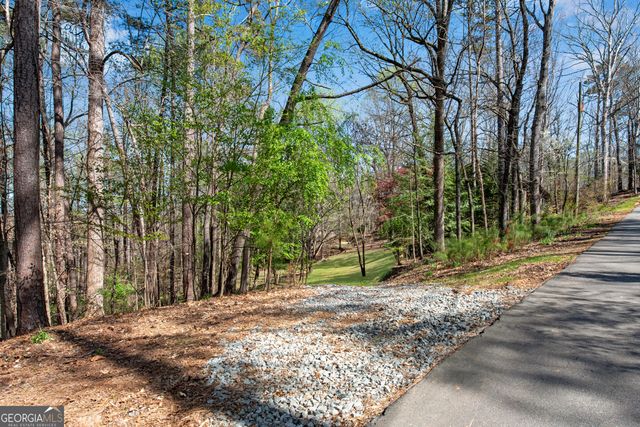 126 East Lake Drive, Roswell, GA 30075