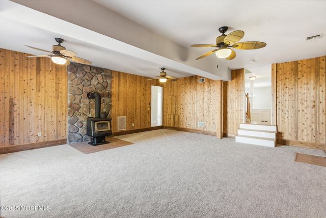353 Livingston Avenue, Bayville, NJ 08721