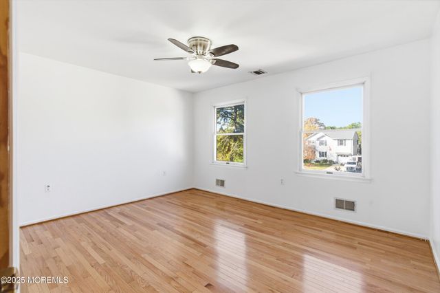 353 Livingston Avenue, Bayville, NJ 08721