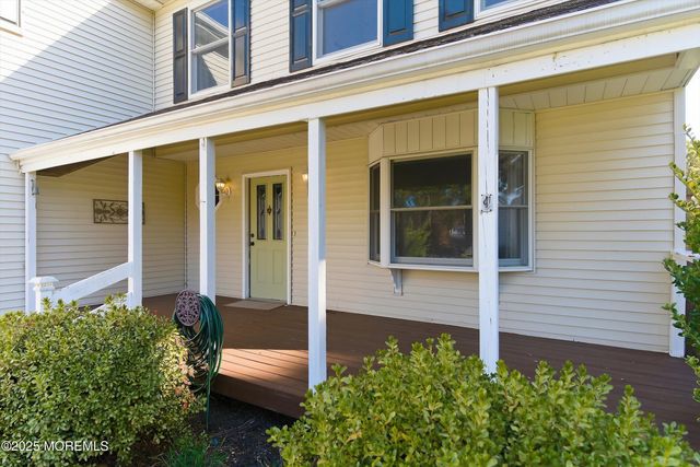 353 Livingston Avenue, Bayville, NJ 08721