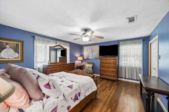 1011 Atchison Street, Sealy, TX 77474