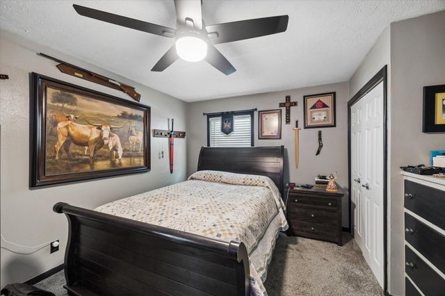 1011 Atchison Street, Sealy, TX 77474