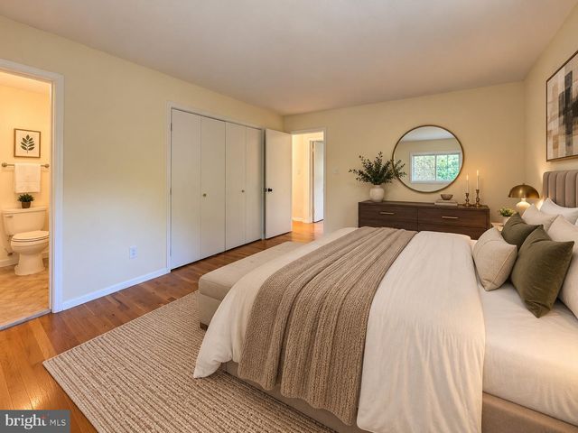 7818 GLENISTER DR, Springfield, VA 22152