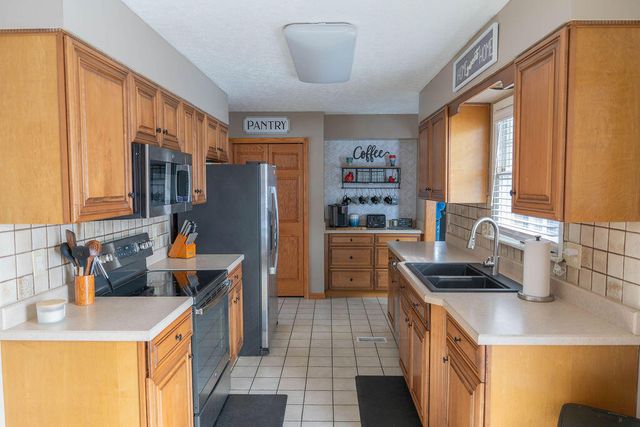 2824 Balsam Drive 2824 Balsam Drive, Springfield, OH 45503