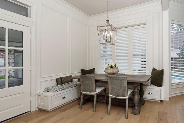 2 Graceful Elm Court, The Woodlands, TX 77381