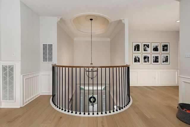 2 Graceful Elm Court, The Woodlands, TX 77381