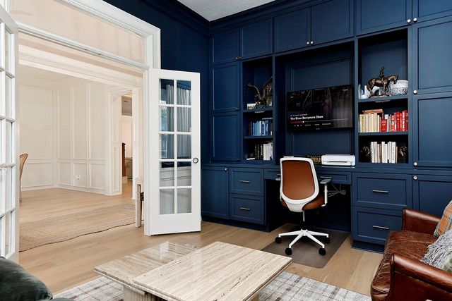 2 Graceful Elm Court, The Woodlands, TX 77381