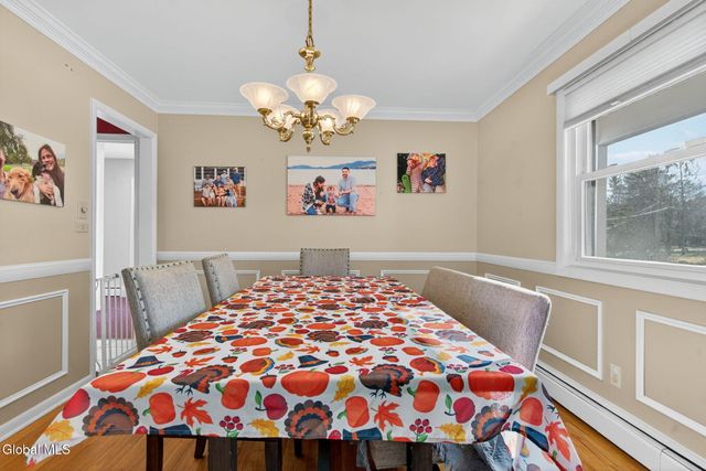 5 Southwood Drive, Clifton Park, NY 12019