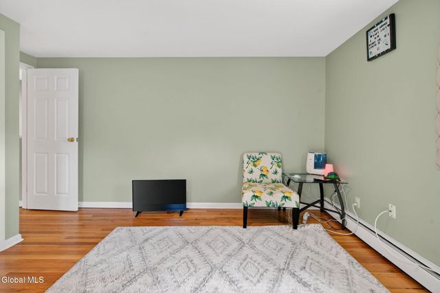 5 Southwood Drive, Clifton Park, NY 12019