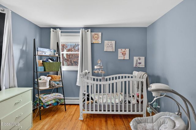 5 Southwood Drive, Clifton Park, NY 12019