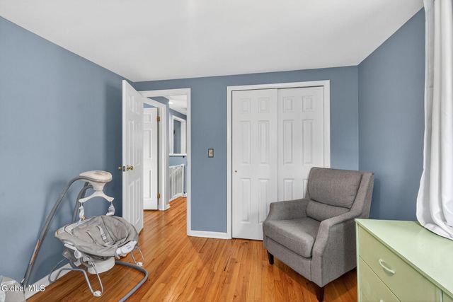 5 Southwood Drive, Clifton Park, NY 12019