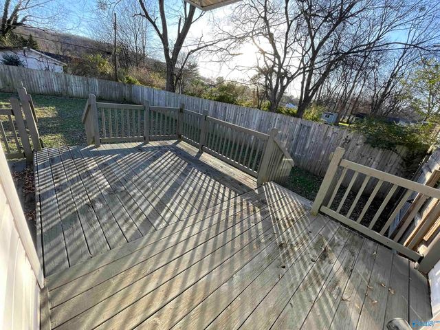 2224 Bide A Wee Drive, Huntsville, AL 35801