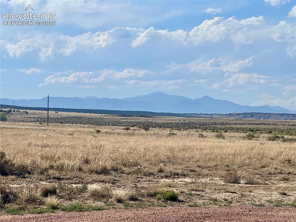 816 E Loma Drive, Pueblo West, CO 81007 — exterior