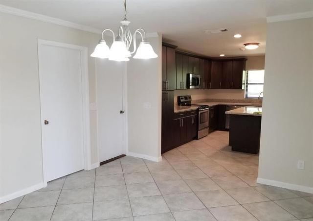 2292 SE Holland Street, Port St Lucie, FL 34952