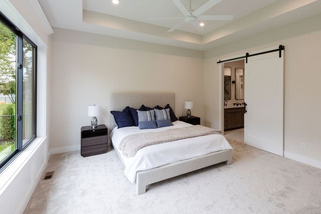 609 Pelican Drive, Polk City, IA 50226