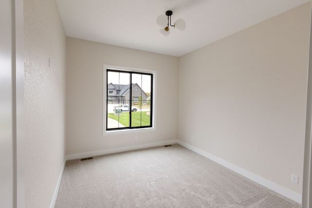 609 Pelican Drive, Polk City, IA 50226