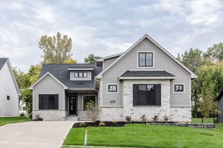 609 Pelican Drive, Polk City, IA 50226