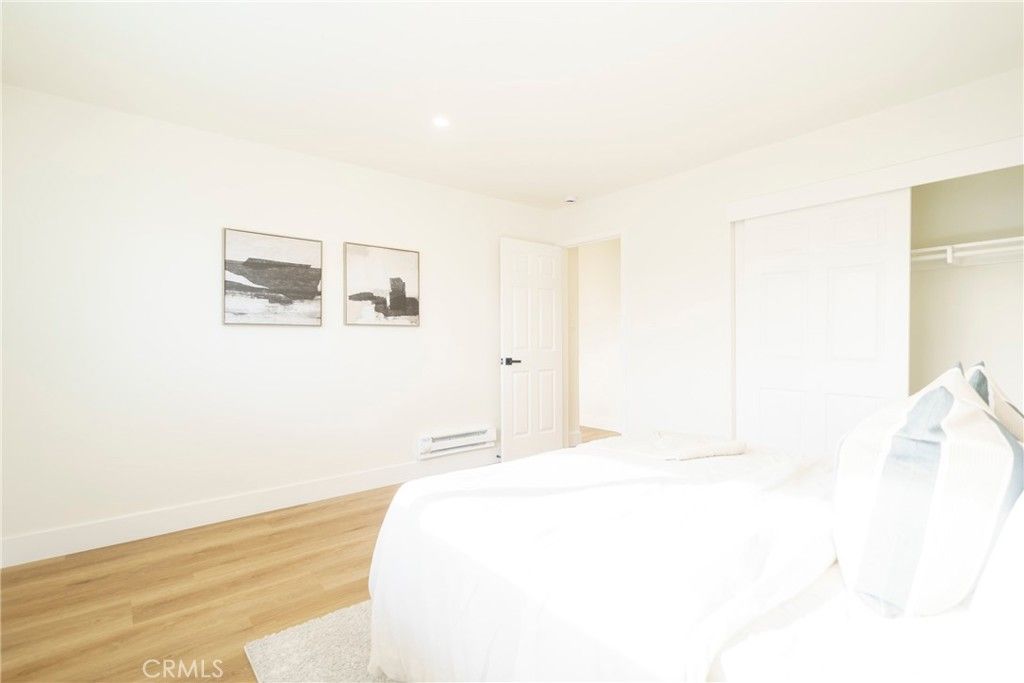 Image 14 of property listing at 5500 Ackerfield Avenue 105, Long Beach, CA 90805