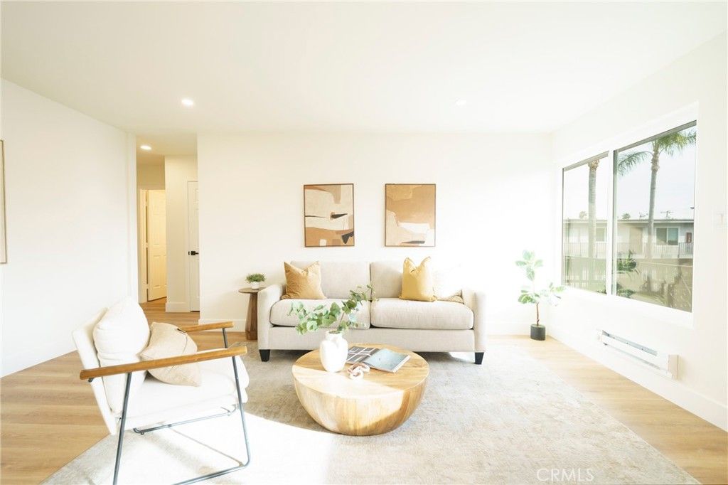 Image 2 of property listing at 5500 Ackerfield Avenue 105, Long Beach, CA 90805