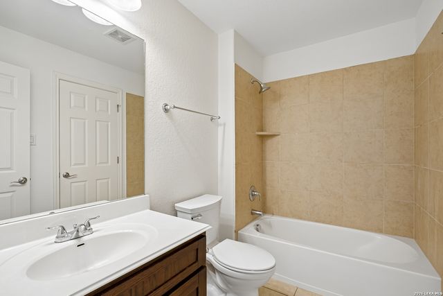 7439 Hovingham, San Antonio, TX 78257