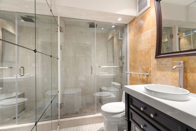 150 Lynnway PH-702, Lynn, MA 01902